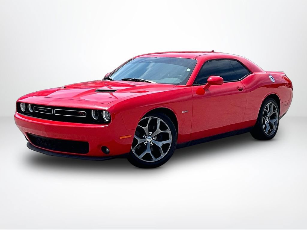 Used 2015 Dodge Challenger R/T Plus RWD image 2