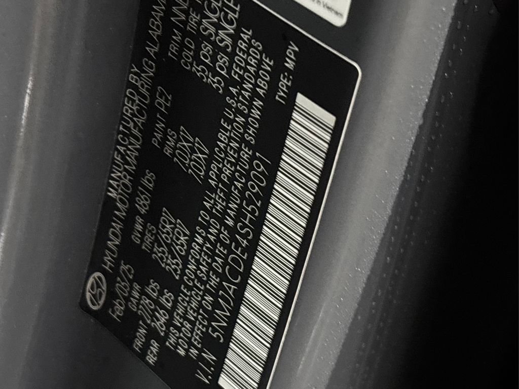 Certified 2025 Hyundai Tucson SE image 12