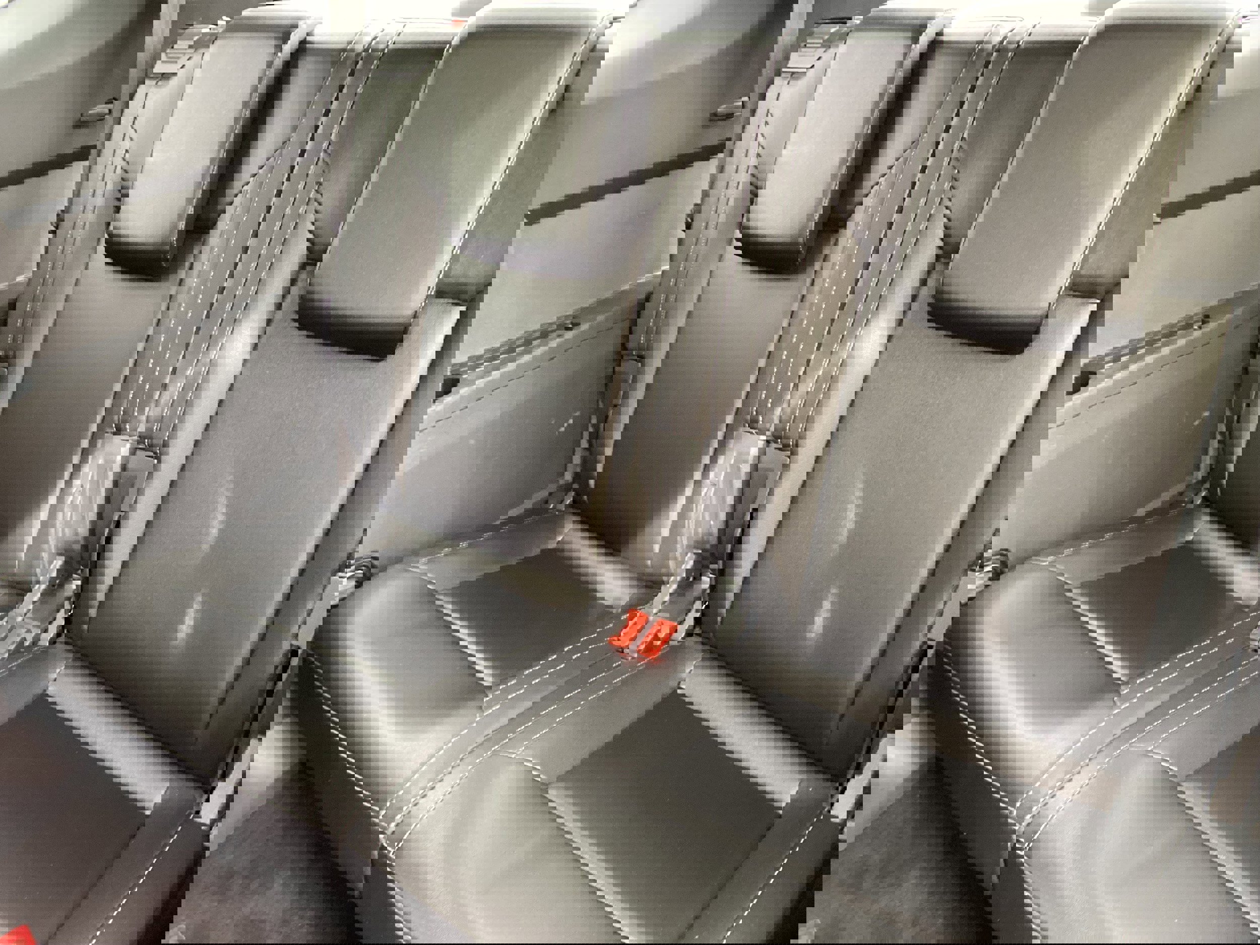 Used 2018 Volkswagen Atlas SE image 14