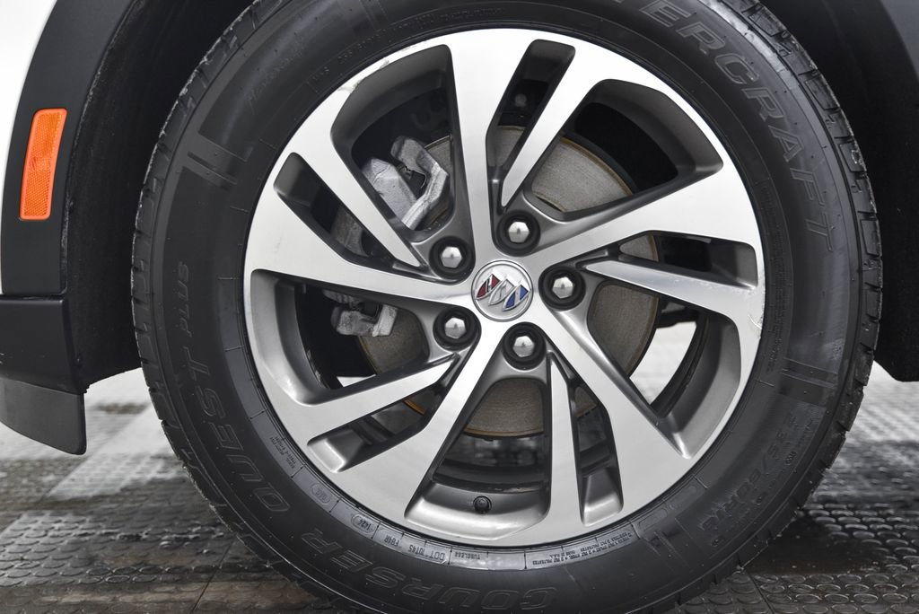 Used 2023 Buick Envision Essence image 9