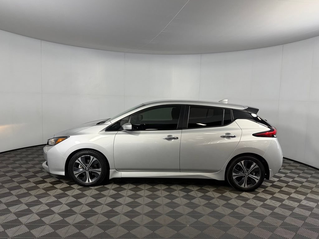Used 2022 Nissan Leaf SV FWD image 12