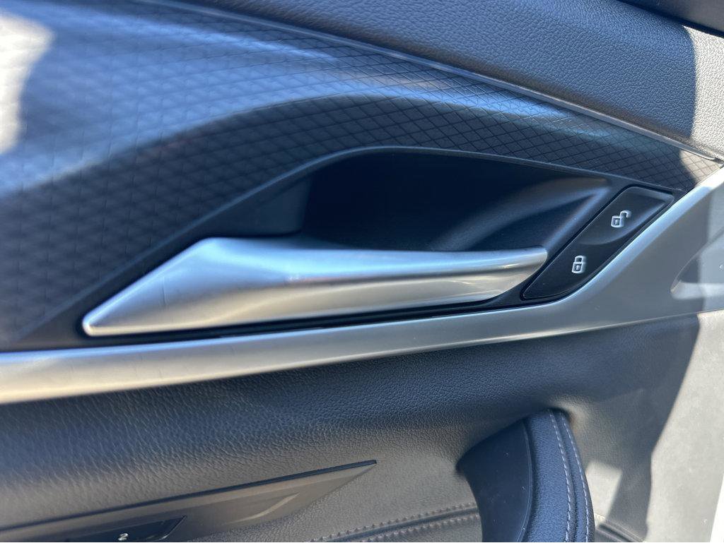 Used 2023 BMW 530e w/ M Sport Package image 33