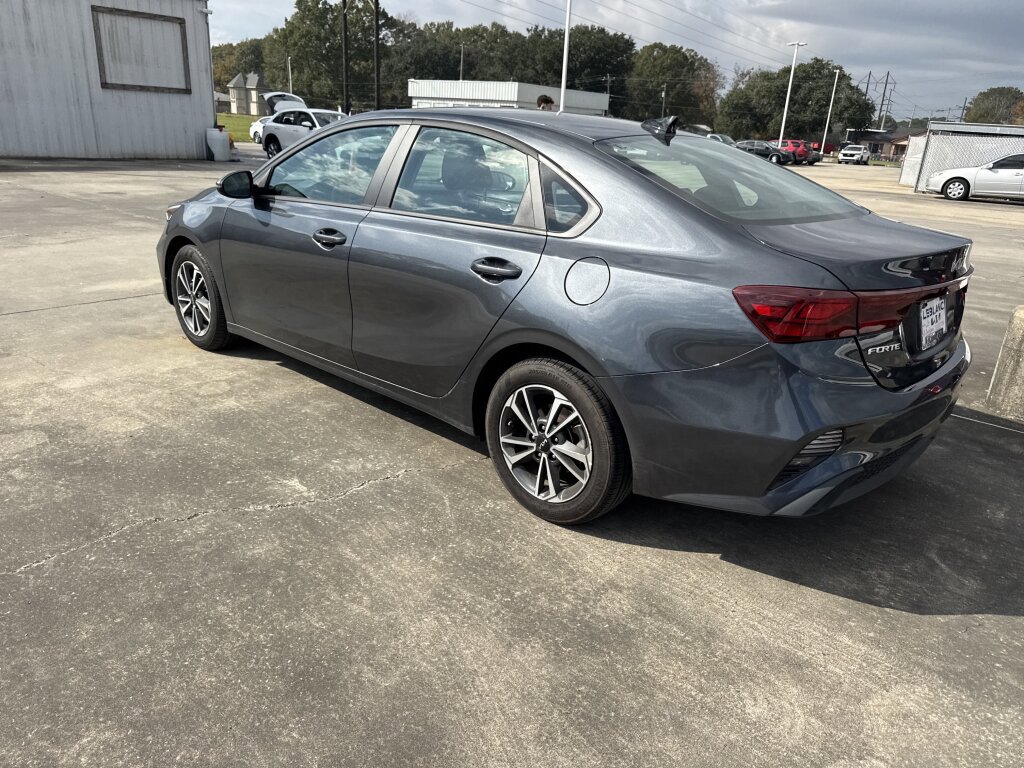 Certified 2024 Kia Forte LXS w/ LXS Technology Package image 17
