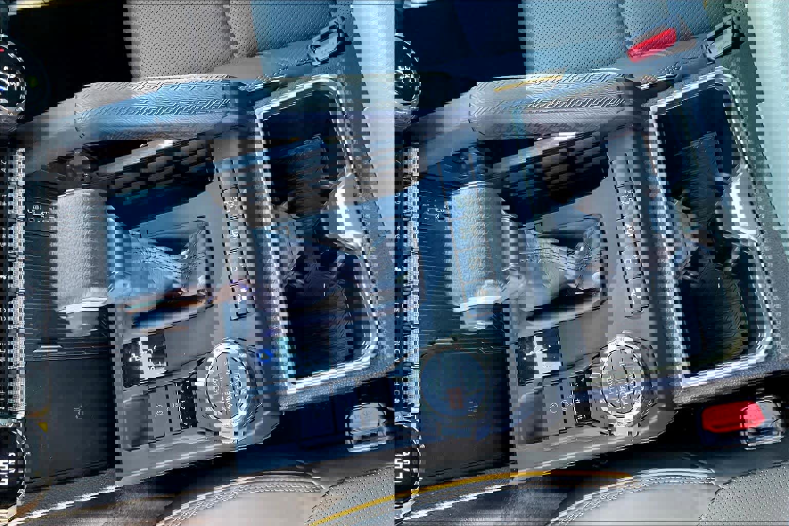 Used 2025 Toyota 4Runner Trailhunter image 15