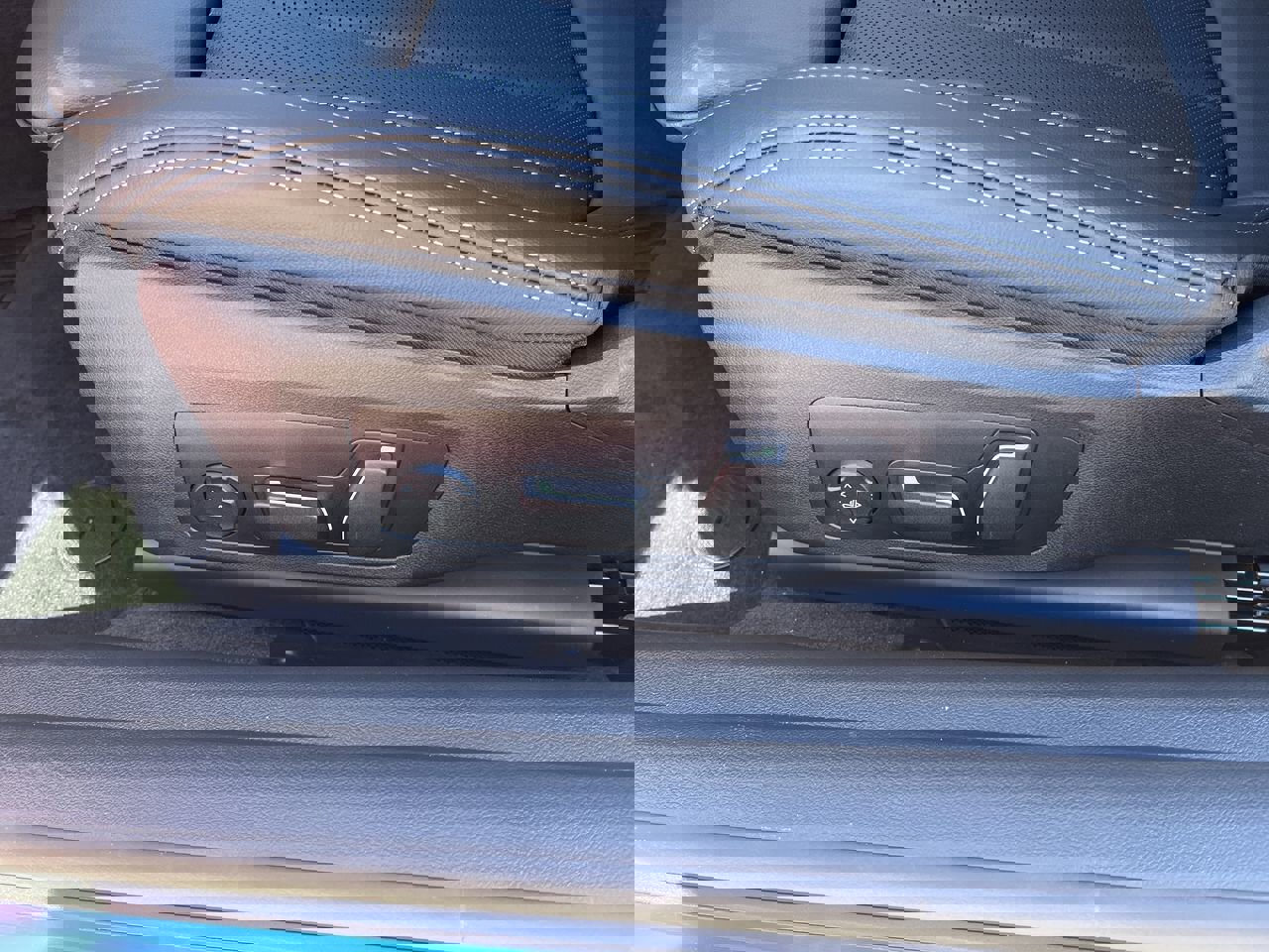 Used 2026 BMW 430i Coupe w/ M Sport Package RWD image 15