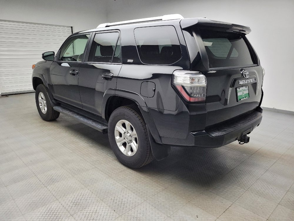 Used 2018 Toyota 4Runner SR5 AWD/4WD image 5