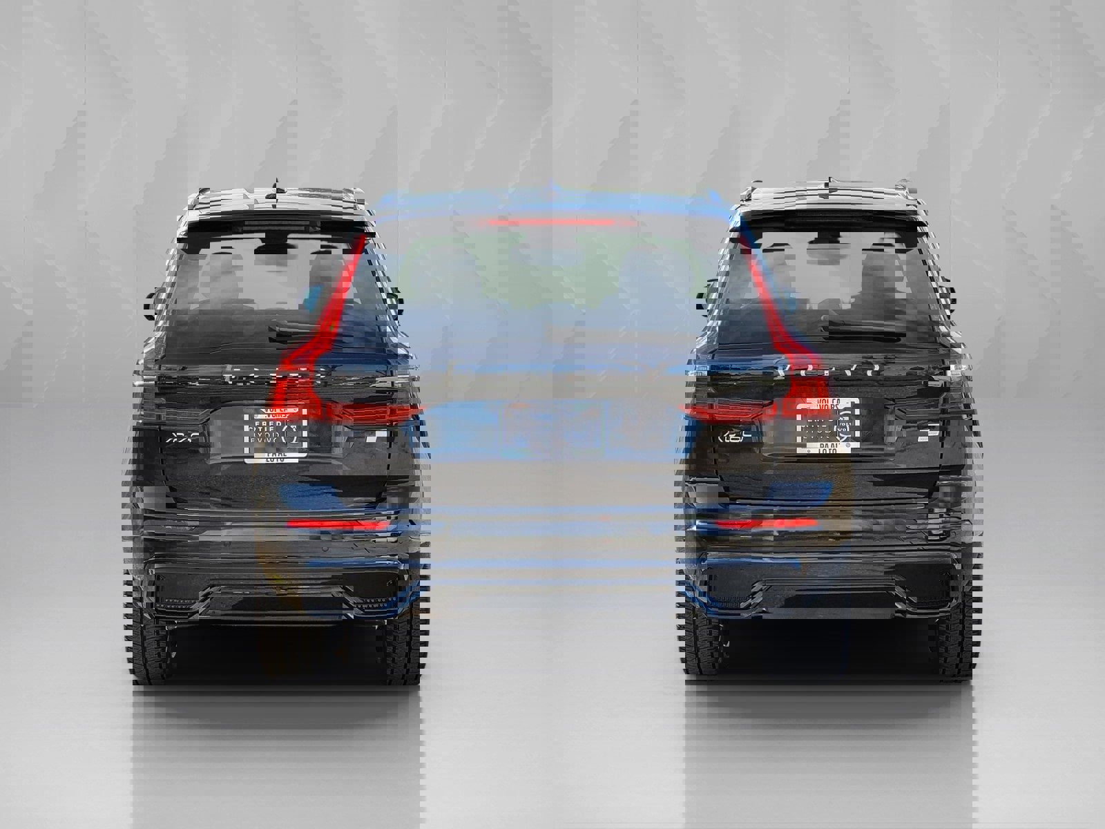 Certified 2024 Volvo XC60 T8 Ultimate w/ Protection Package Premier image 5