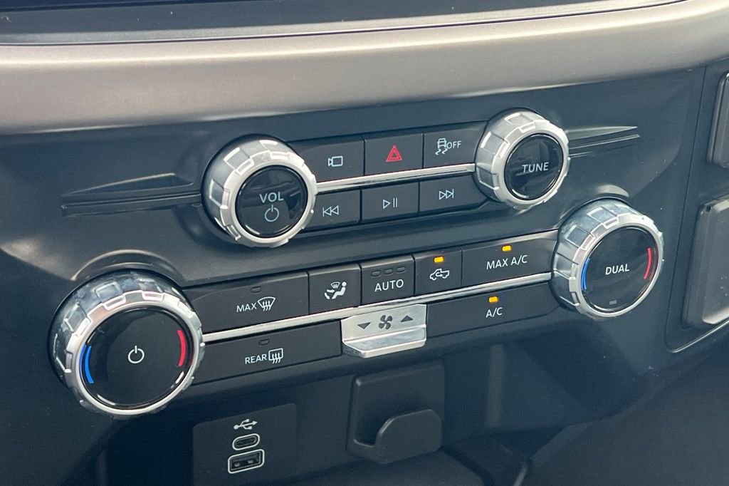 Used 2025 Ford F150 XLT w/ Equipment Group 301A Standard image 23