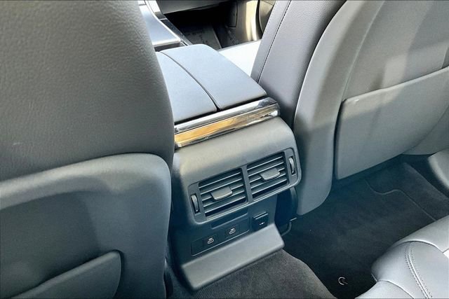 Used 2025 Land Rover Range Rover Velar Dynamic SE AWD/4WD image 10