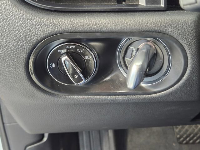 Used 2022 Porsche Macan S image 26