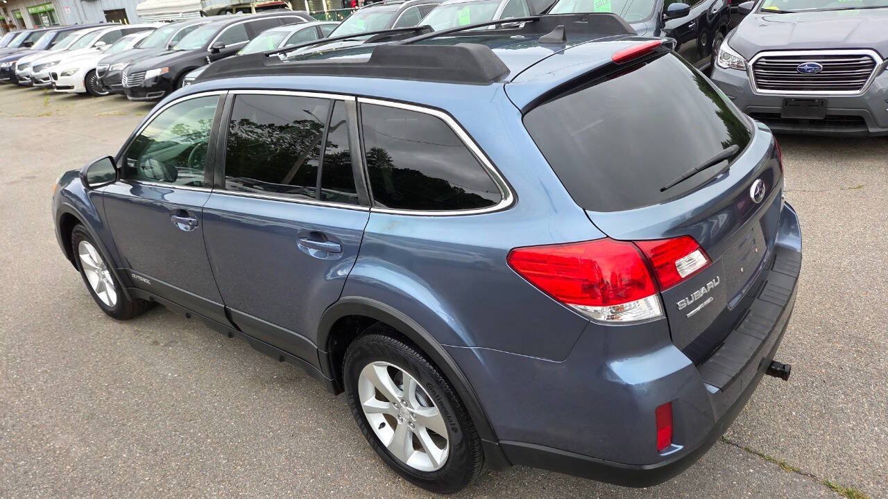Used 2013 Subaru Outback 2.5i Limited w/ Moonroof Pkg AWD/4WD image 10