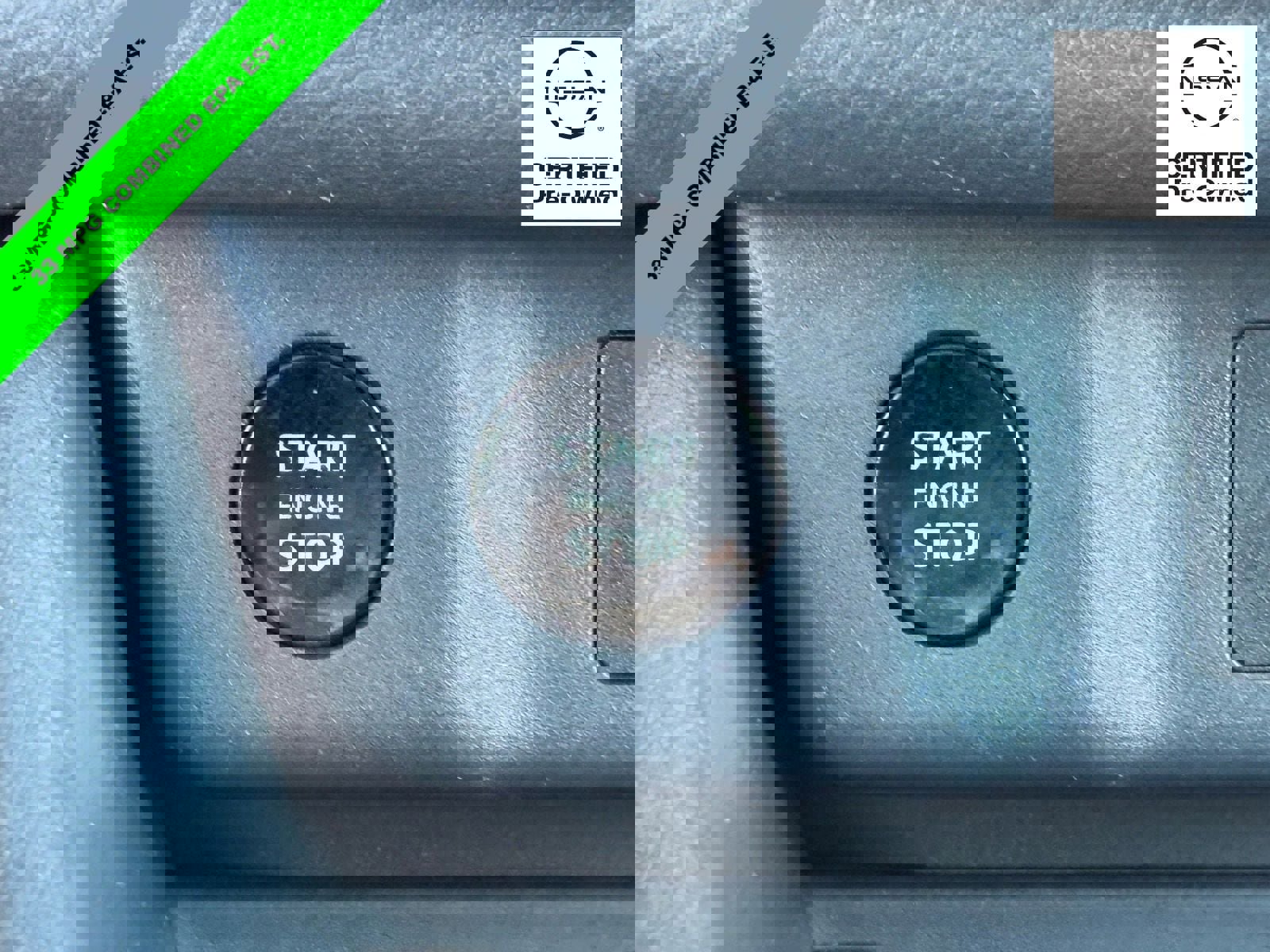 Certified 2025 Nissan Rogue SV FWD image 24