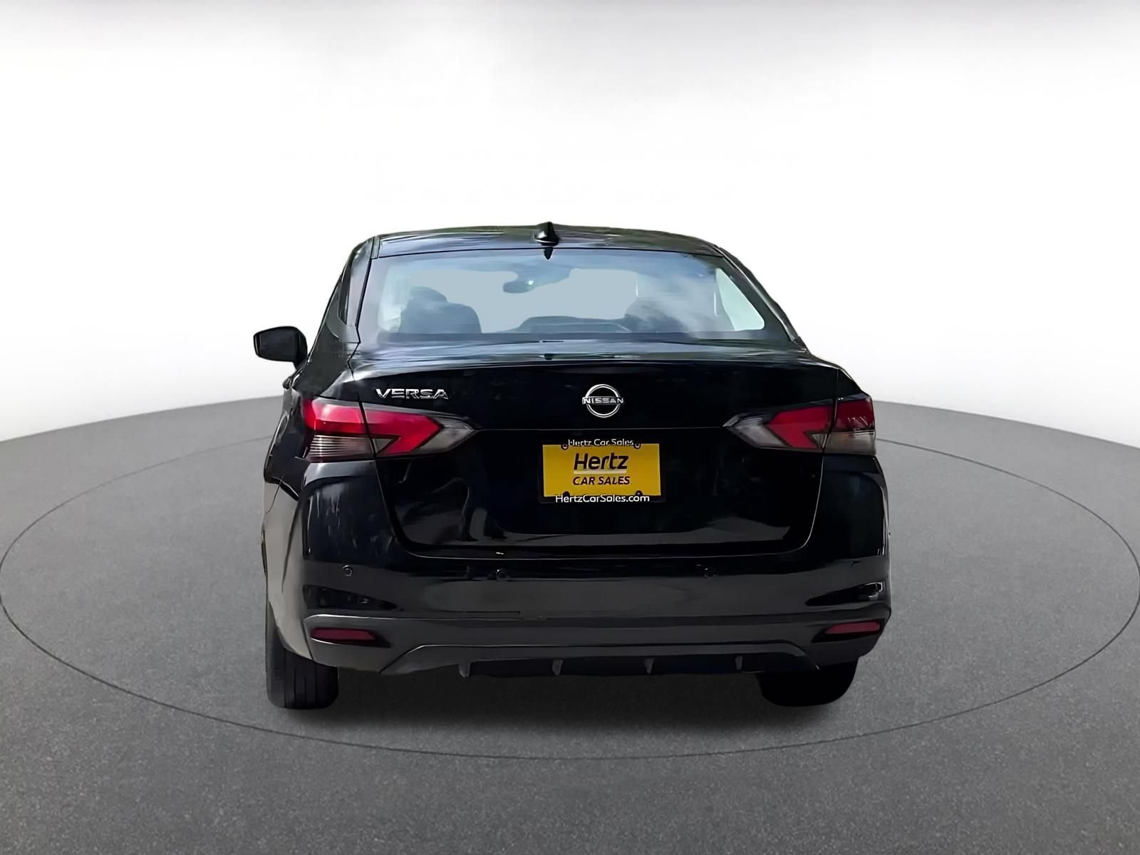 Used 2025 Nissan Versa SV FWD image 12