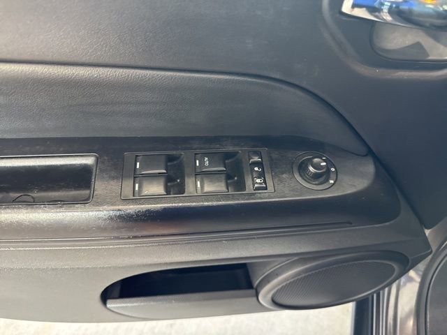 Used 2016 Jeep Patriot Sport w/ Power Value Group FWD image 4