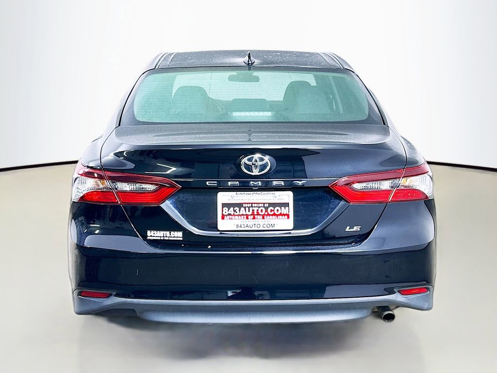 Used 2022 Toyota Camry LE image 6