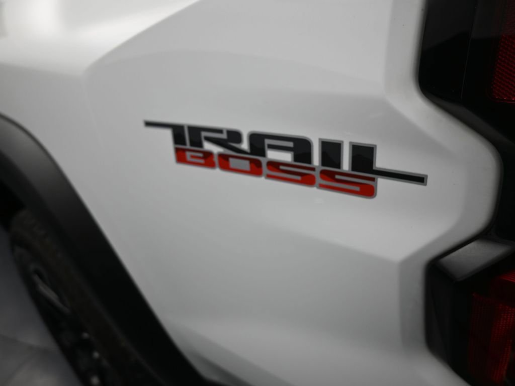 Used 2024 Chevrolet Colorado Trail Boss image 36