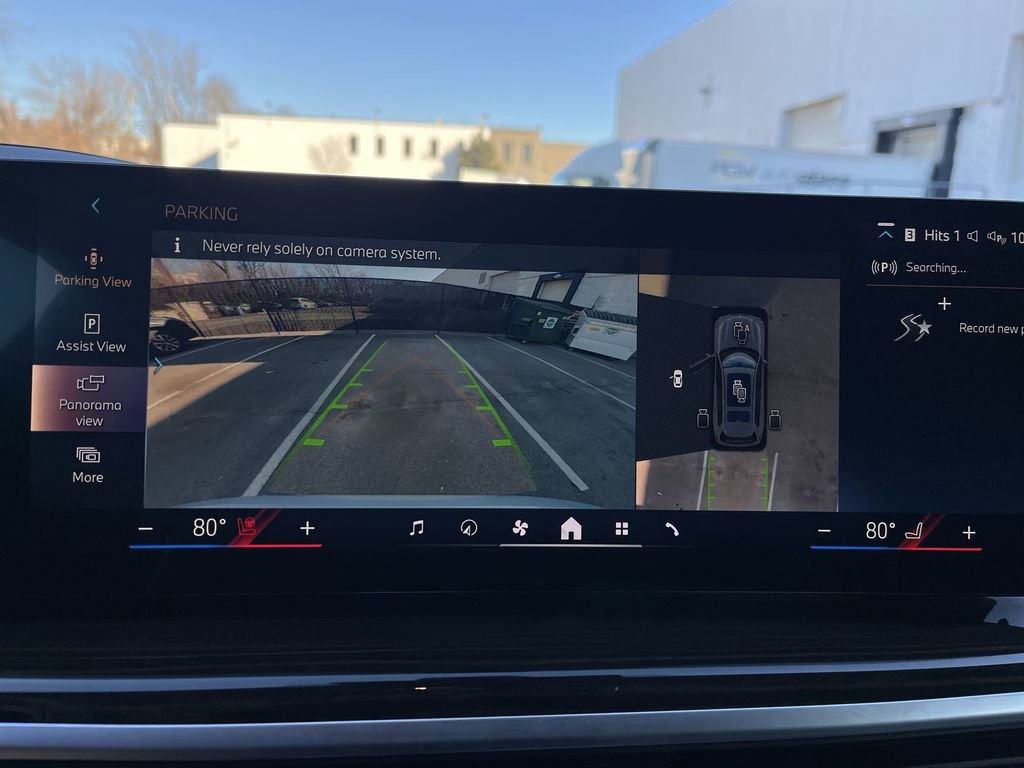 Certified 2024 BMW X7 xDrive40i w/ M Sport Package image 17