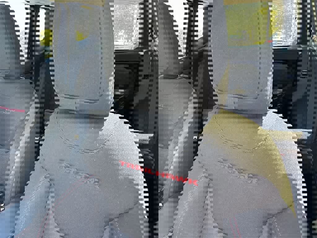 Used 2021 Jeep Renegade Trailhawk w/ Trailer Tow Group image 10