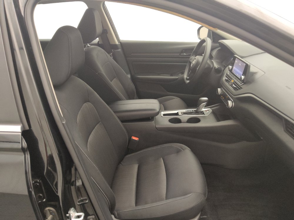 Used 2024 Nissan Altima 2.5 S FWD image 21
