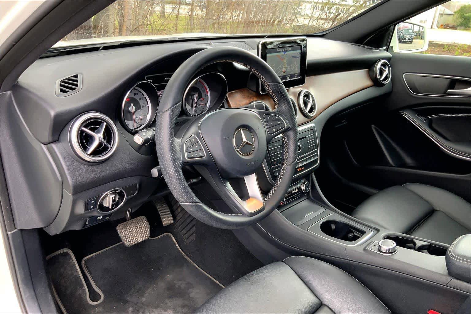 Used 2016 Mercedes-Benz GLA 250 4MATIC image 18