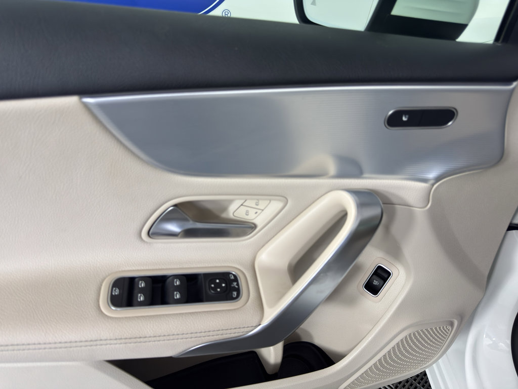 Used 2022 Mercedes-Benz A 220 image 15