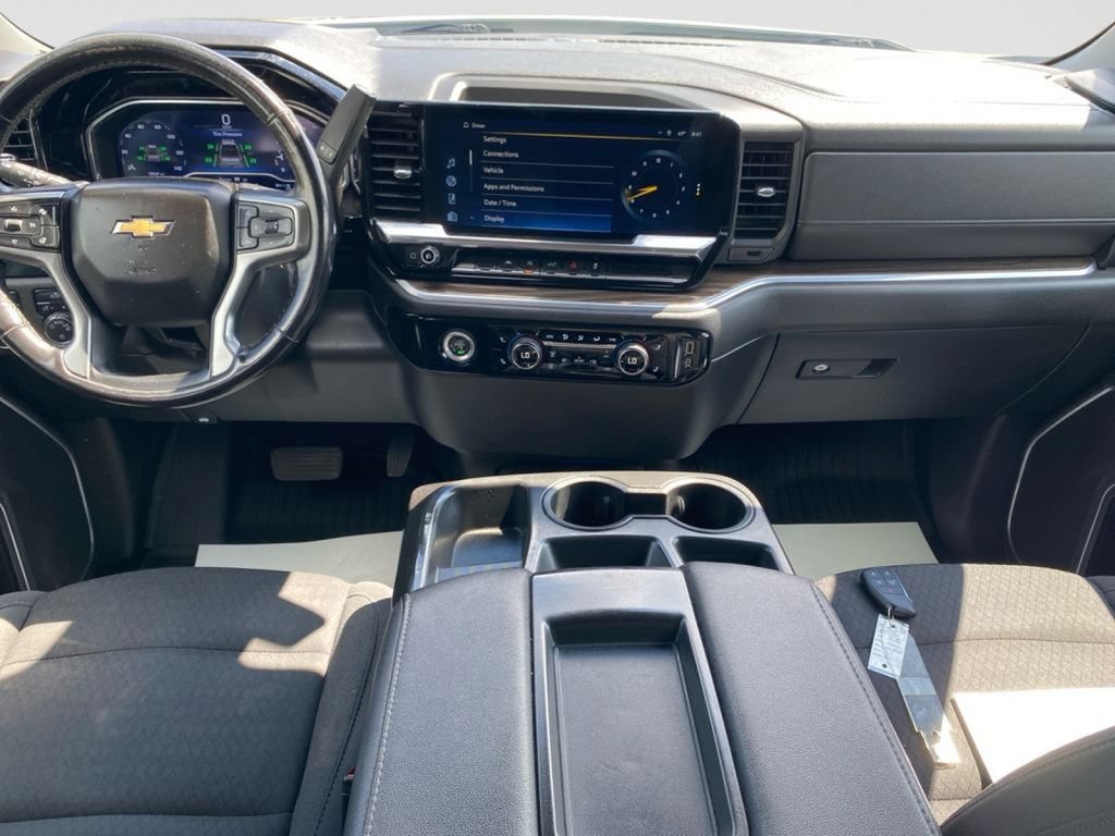 Used 2022 Chevrolet Silverado 1500 LT AWD/4WD image 16