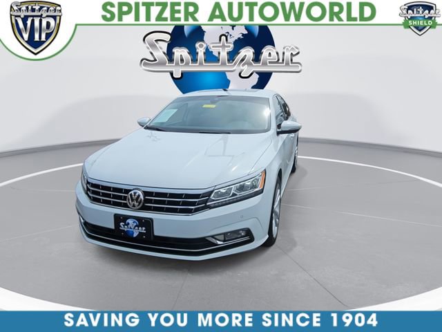 Used 2018 Volkswagen Passat 2.0T SEL Premium FWD image 4