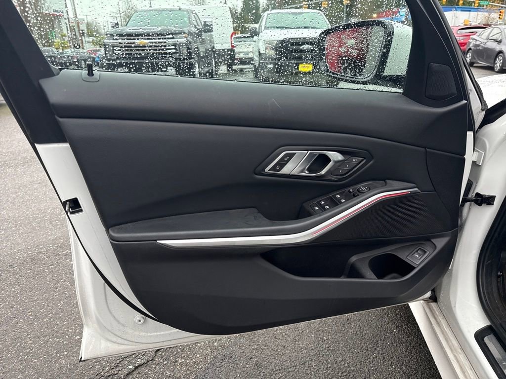 Used 2023 BMW 330i Sedan image 18