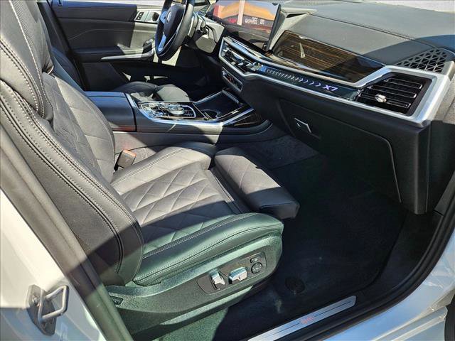 Certified 2025 BMW X7 xDrive40i w/ Premium Package AWD/4WD image 20
