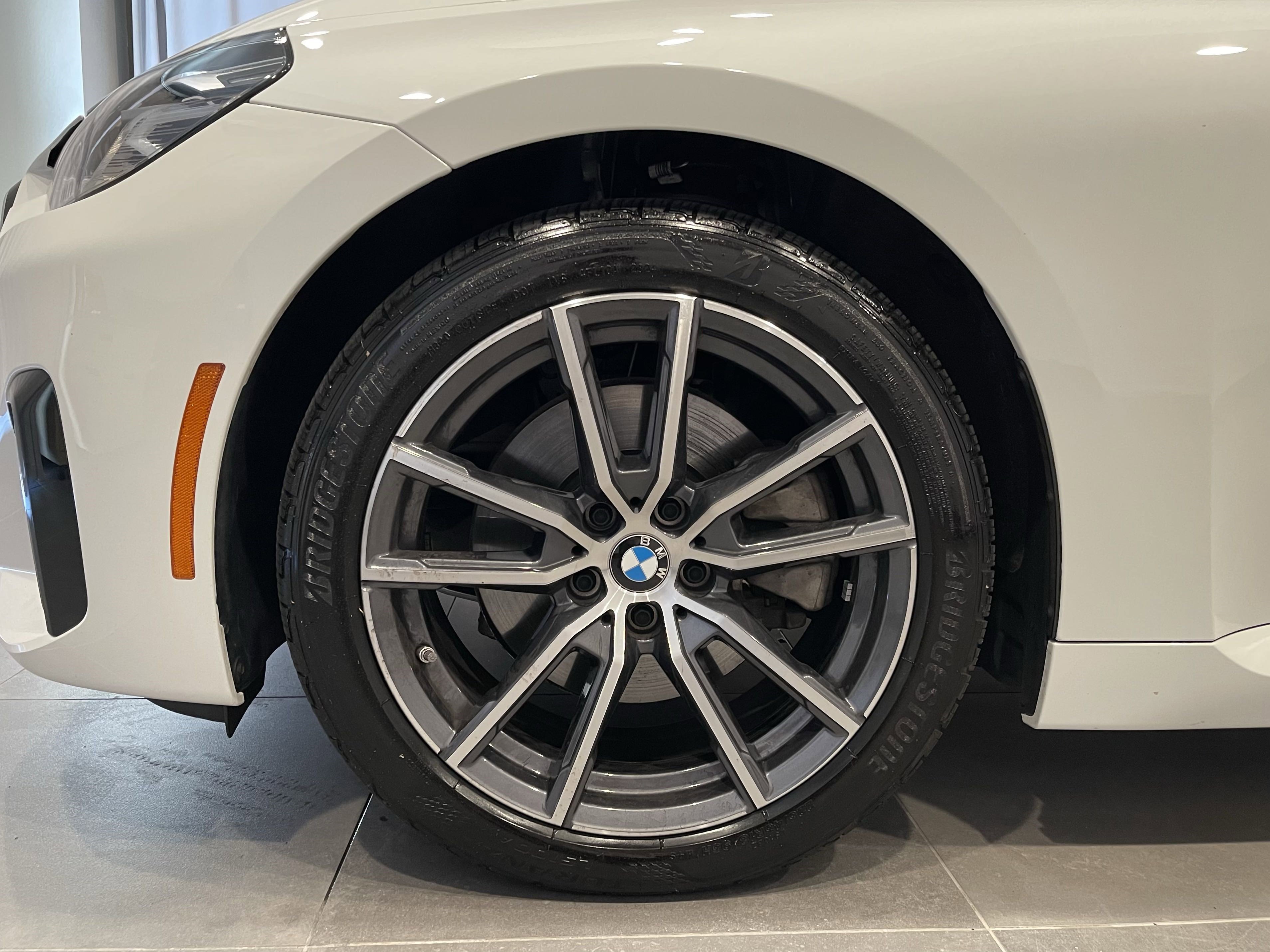 Used 2025 BMW 230i xDrive Coupe w/ Premium Package image 6