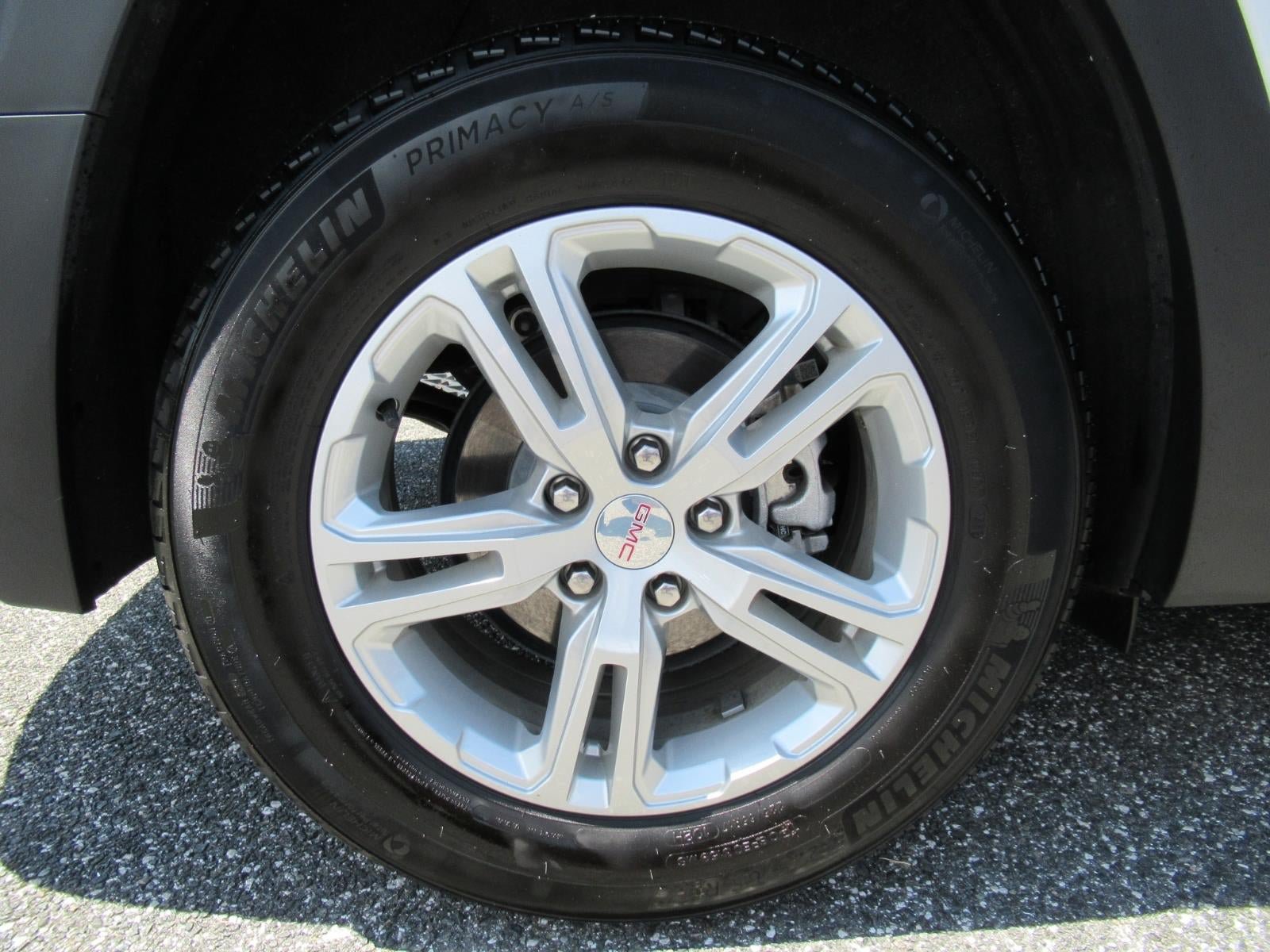 Used 2023 GMC Terrain SLE w/ Driver Convenience Package FWD image 8