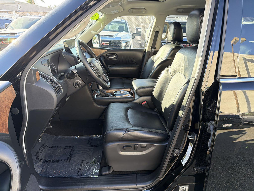 Used 2024 Nissan Armada SL w/ Captain's Chairs Package RWD image 18