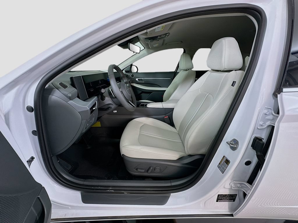 New 2026 Hyundai Sonata SEL FWD image 15