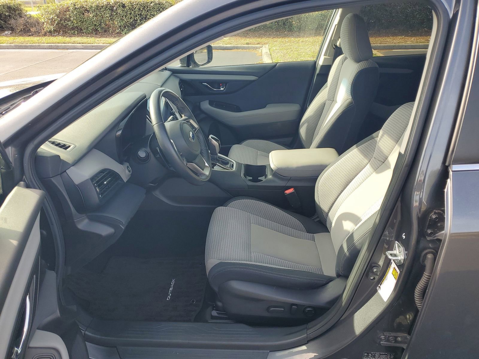 Used 2021 Subaru Outback Premium image 18