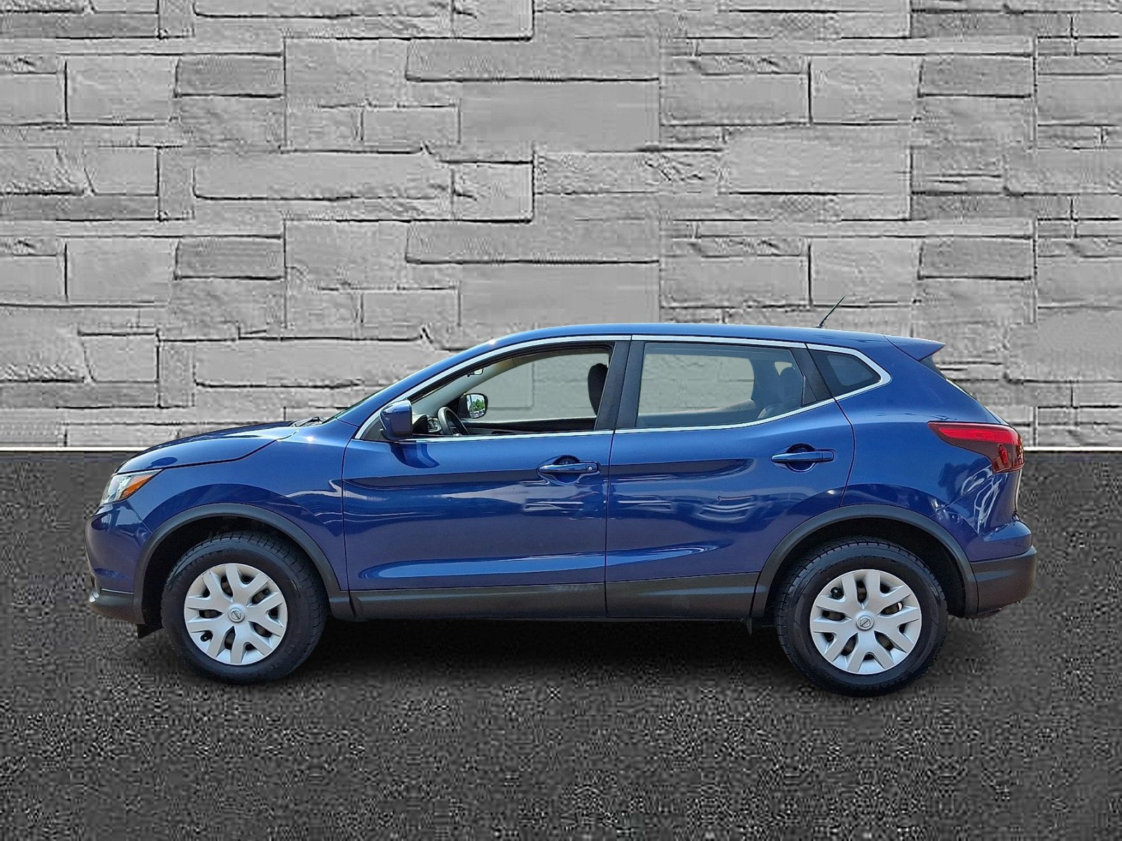 Used 2019 Nissan Rogue Sport S AWD/4WD image 6