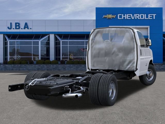 New 2026 Chevrolet Express 4500 w/ Power Convenience Package RWD image 4