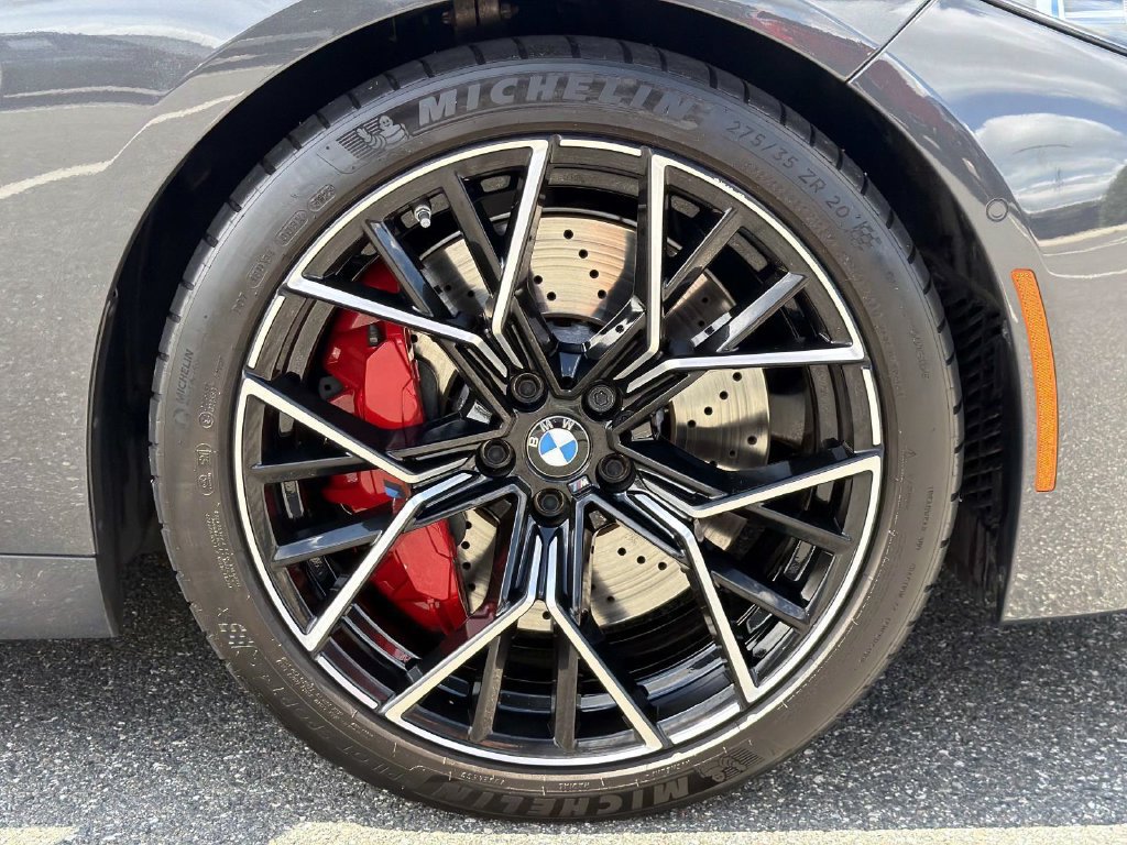 Used 2022 BMW M8 Competition w/ M Carbon Exterior Package AWD/4WD image 9