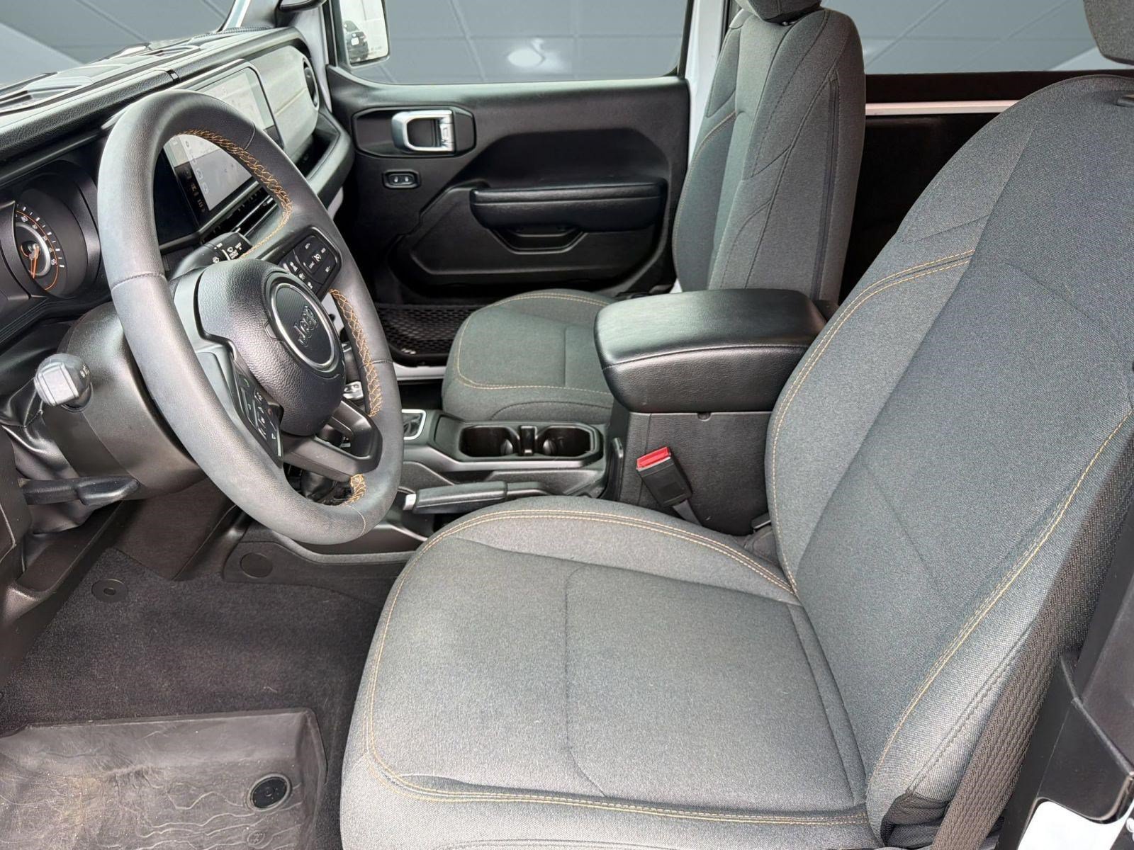 Used 2024 Jeep Wrangler Sport AWD/4WD image 5