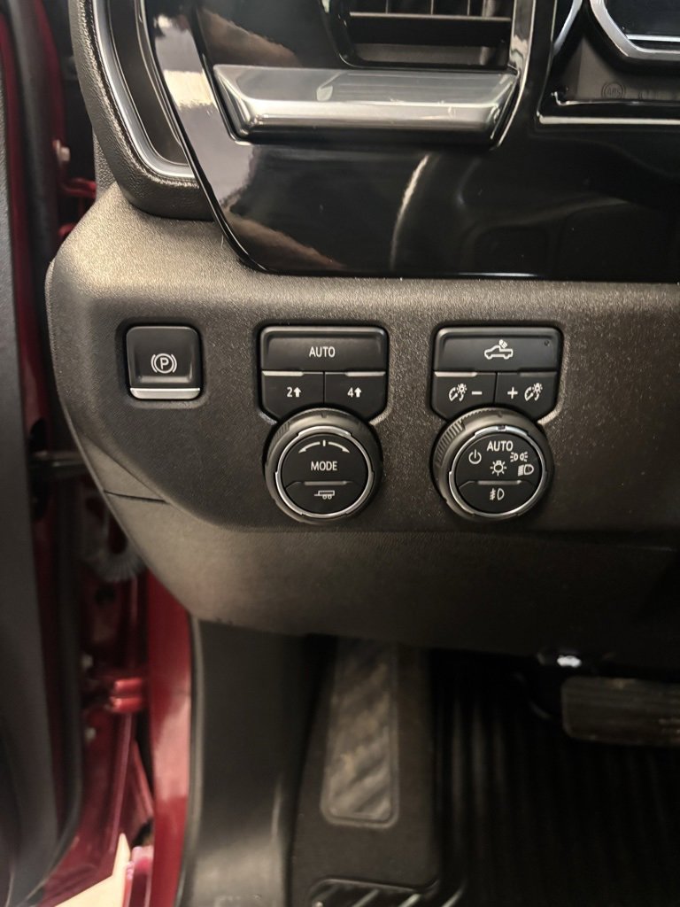 Certified 2024 Chevrolet Silverado 1500 RST w/ Dark Appearance Package image 11