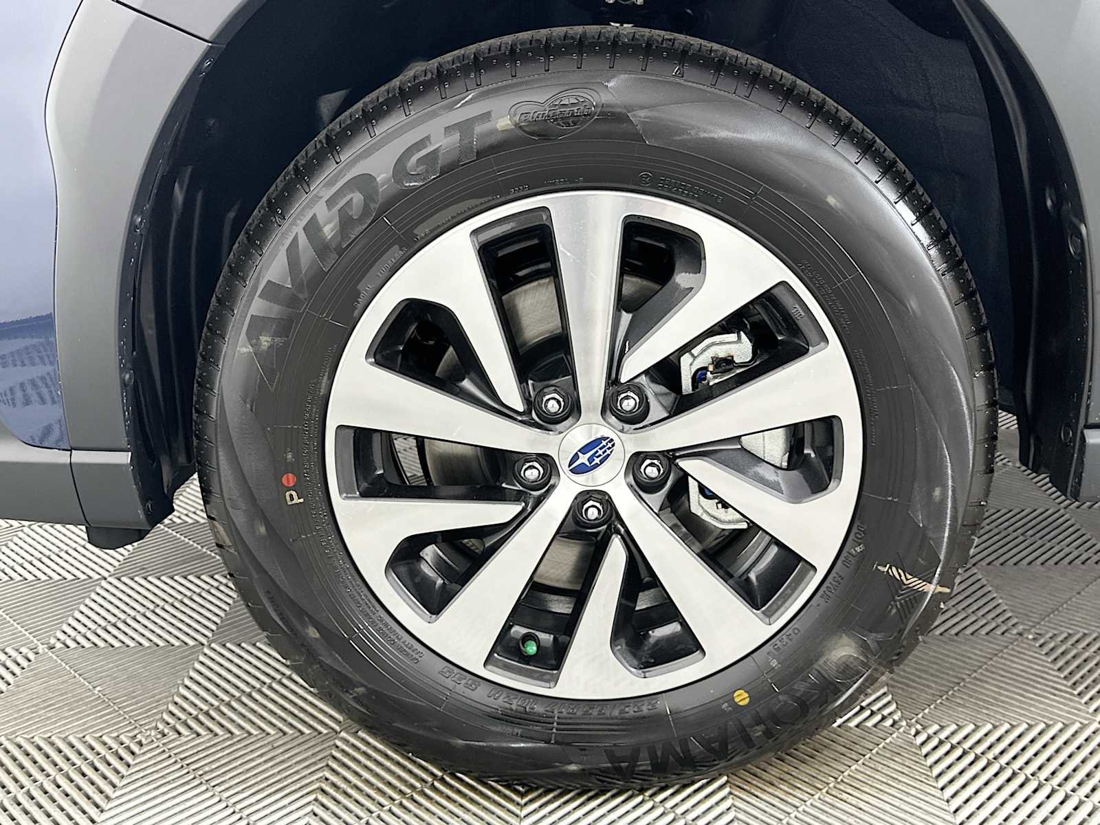 Certified 2025 Subaru Outback Premium w/ Popular Package #1A image 30