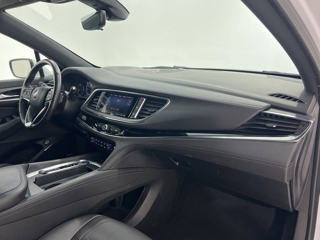 Used 2024 Buick Enclave Avenir w/ Avenir Technology Package image 25