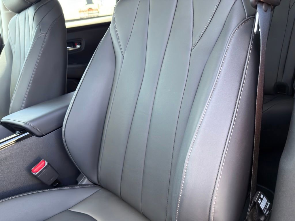 Certified 2025 Acura ADX AWD image 15