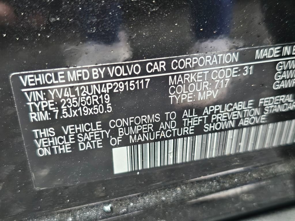 Used 2023 Volvo XC40 B5 Plus w/ Driver Assist Package AWD/4WD image 19