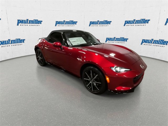 New 2025 MAZDA MX-5 Miata Grand Touring w/ Appearance Package image 2