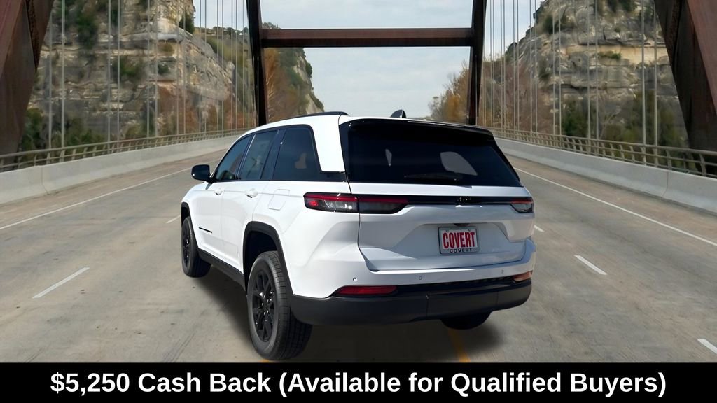 New 2025 Jeep Grand Cherokee Altitude RWD image 8