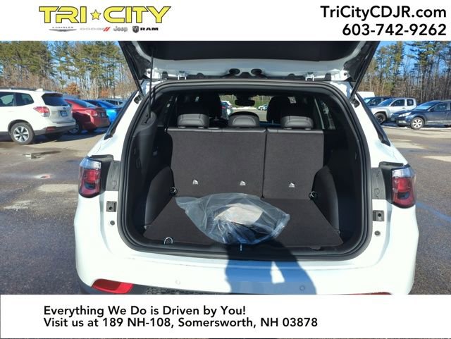 New 2026 Jeep Compass Limited image 21