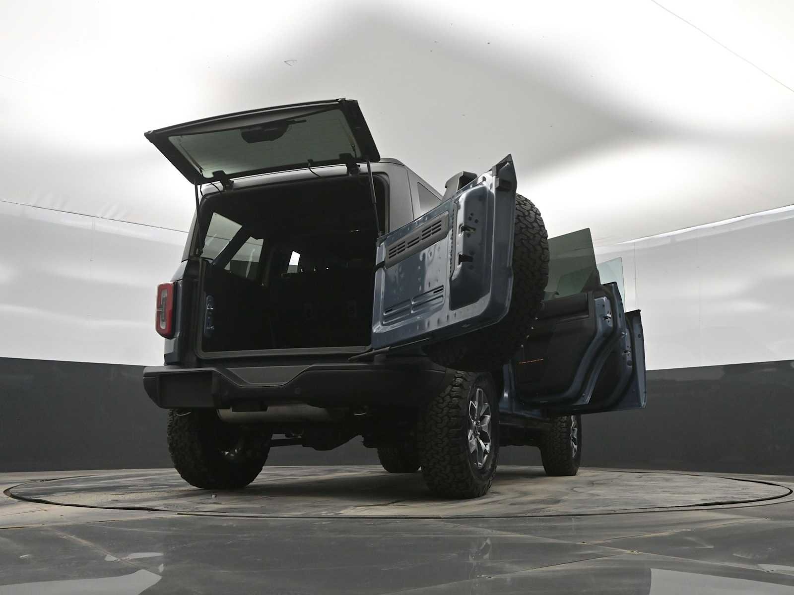 Used 2024 Ford Bronco Badlands image 47