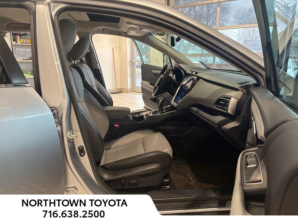 Used 2020 Subaru Outback Limited image 21