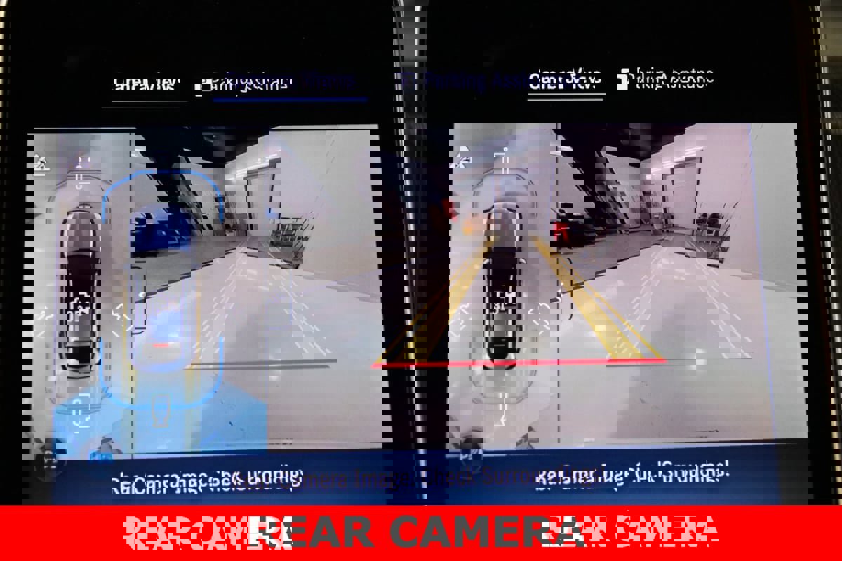 Used 2025 Mercedes-Benz GLC 300 4MATIC Coupe image 20