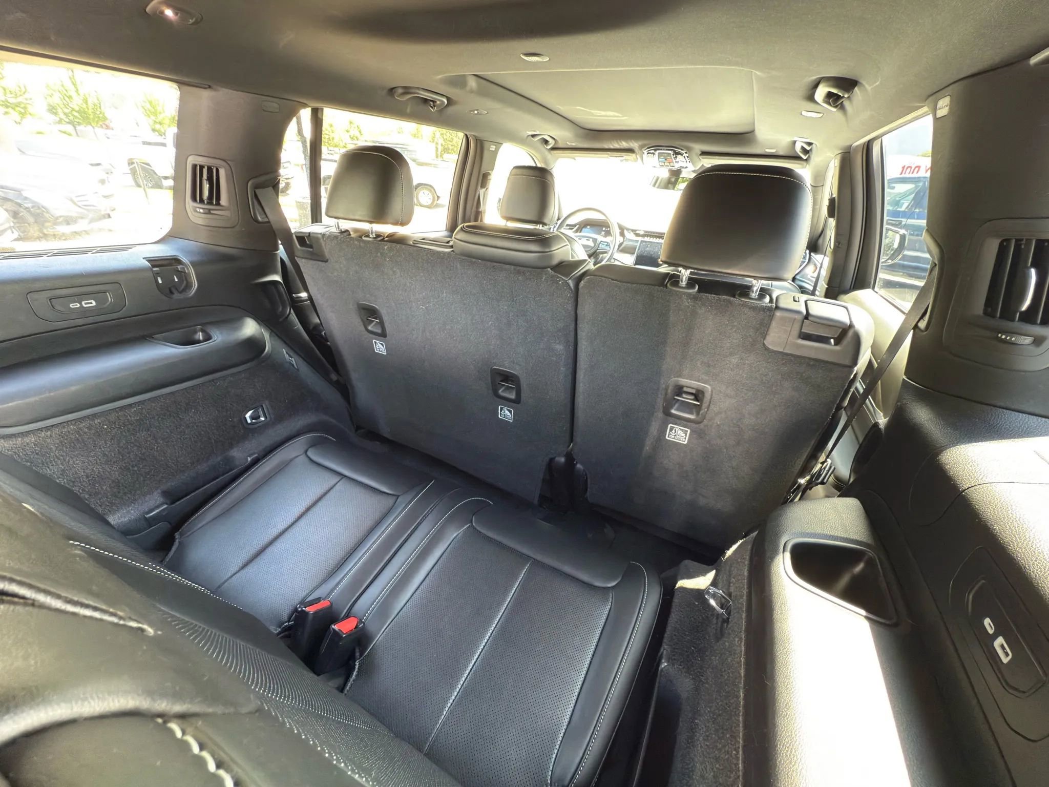 Used 2021 Jeep Grand Cherokee L Overland image 15